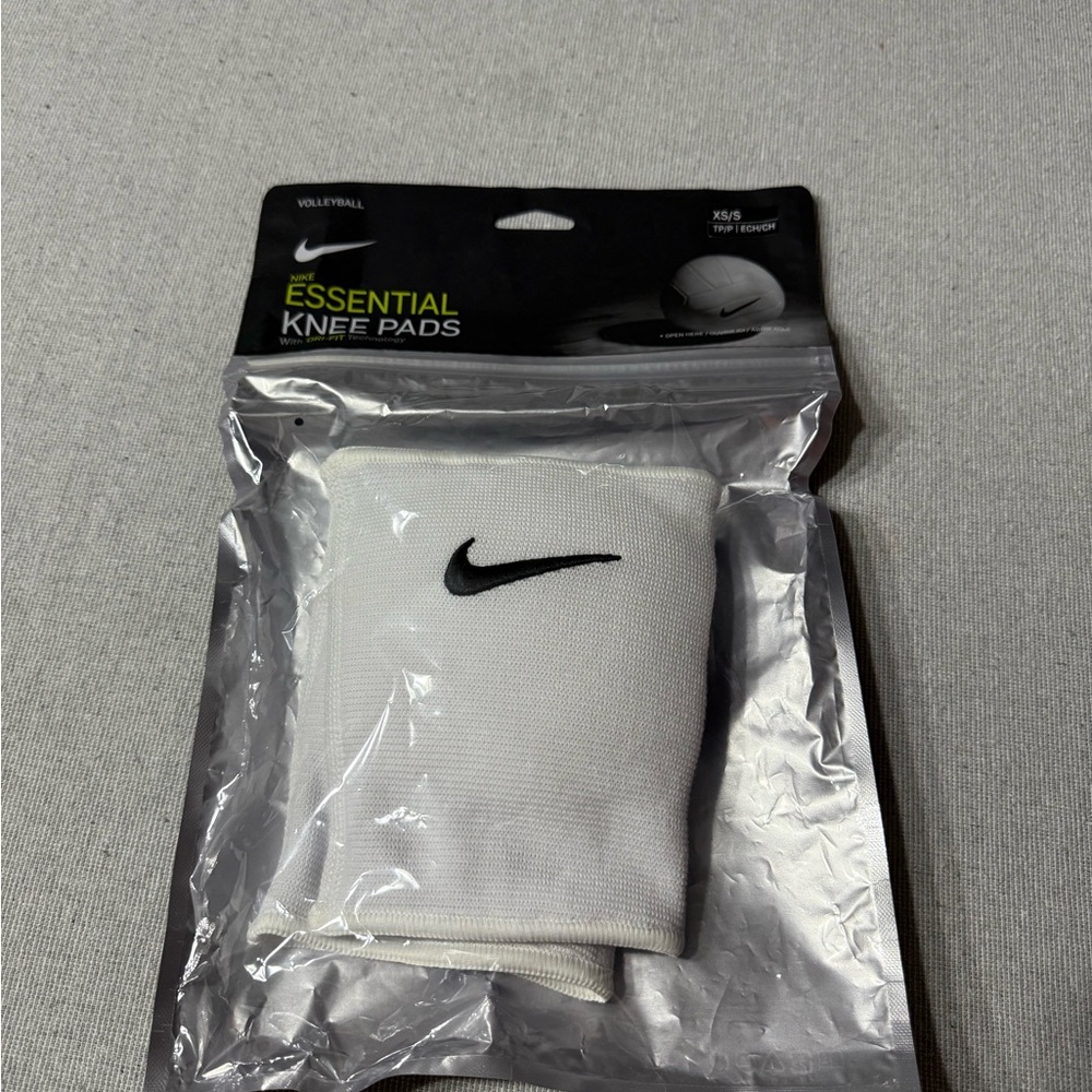 Nike White Volleyball Knee Pads